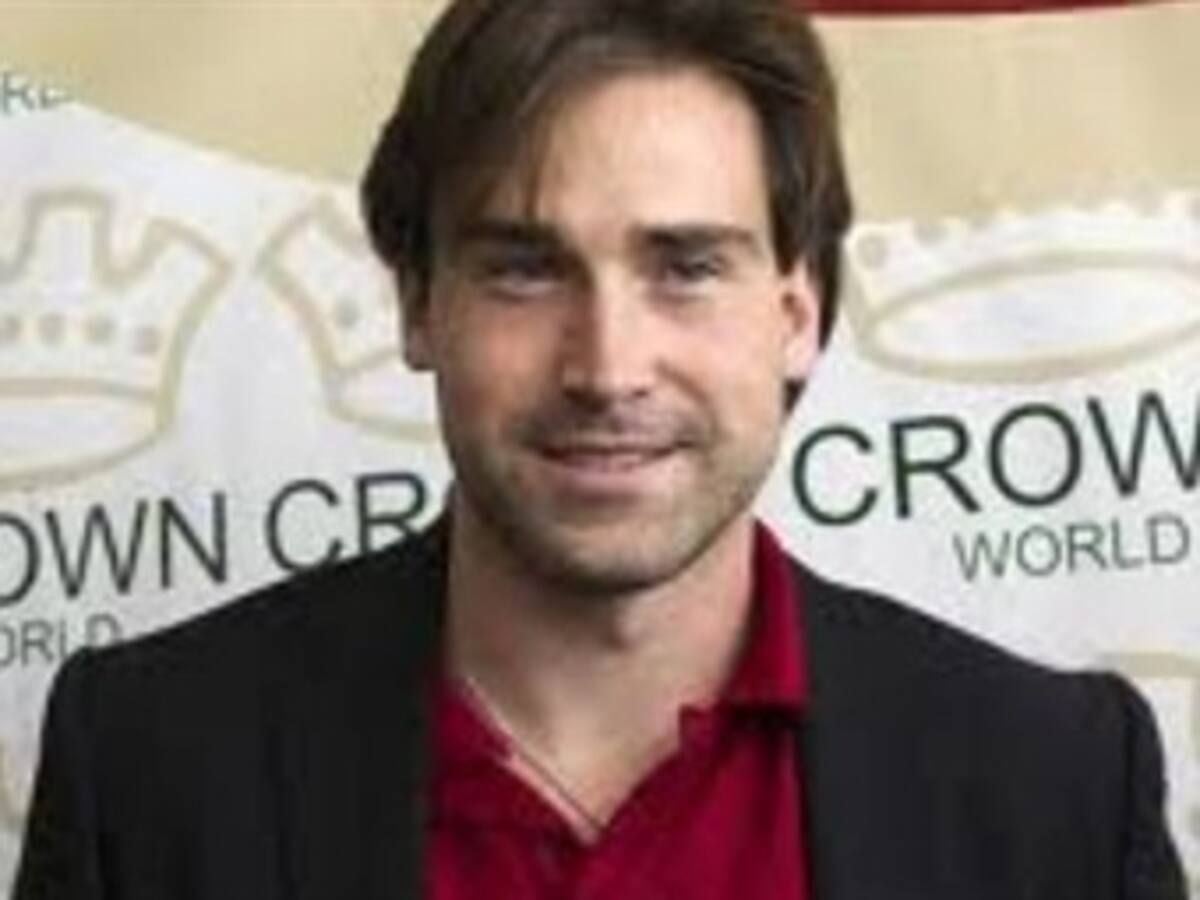 El hijo de Oliver Stone se convierte al islam en Irán