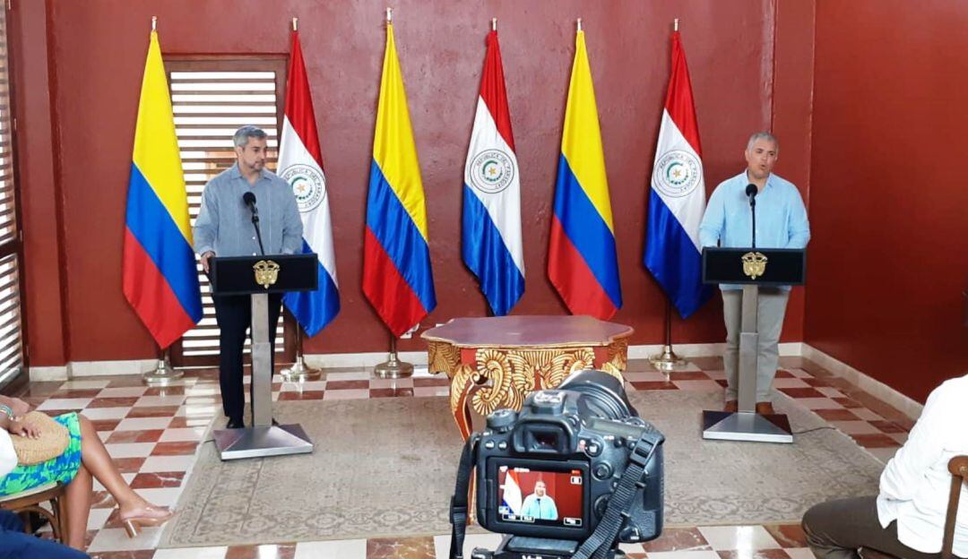 El Presidente del Paraguay, Mario Abdo Benítez ofreció carne porcina y avícola a Colombia