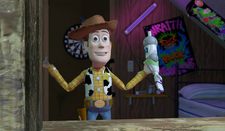 El vaquero Woody con un brazo del astronauta Buzz Lightyear. En los primero bocetos, Woody iba a ser un personaje malvado.
