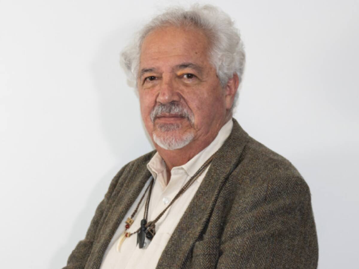 Diego Rosselli narra las aventuras más impactantes en su Land Rover por los pueblos de Colombia