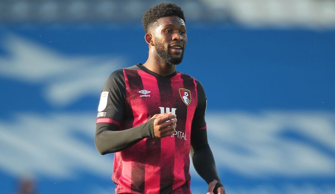 El volante colombiano deberá pagar, además, una multa de 40.000 libras de multa.