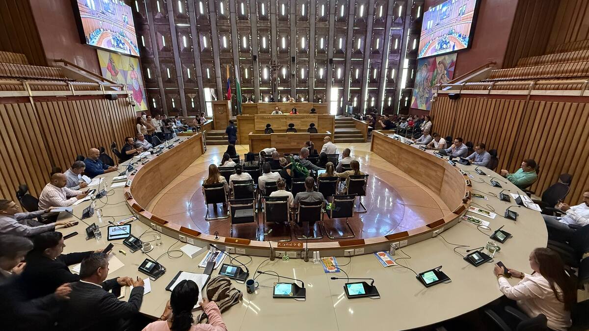 La Asamblea suspendió la sesión que busca aprobar el presupuesto de Antioquia para 2026