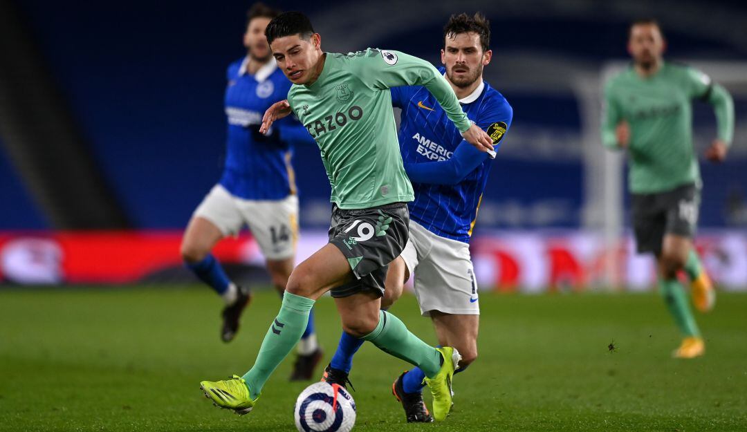 James Rodríguez volvió a actuar un partido completo con el Everton.