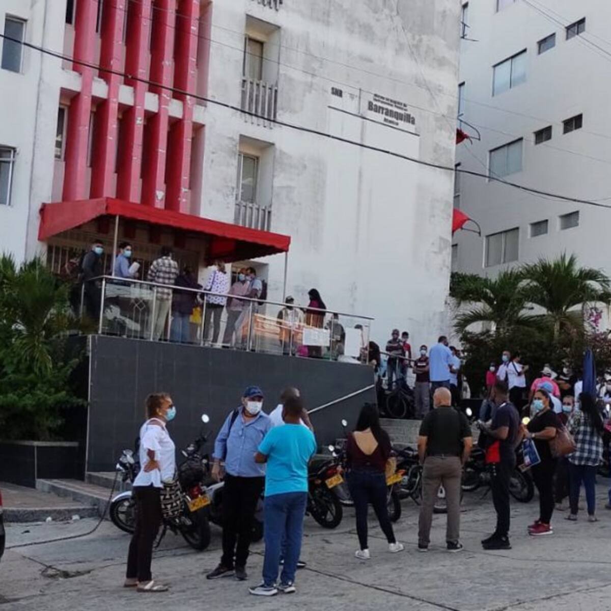Oficina de Instrumentos Públicos de Barranquilla lleva dos semanas cerrada