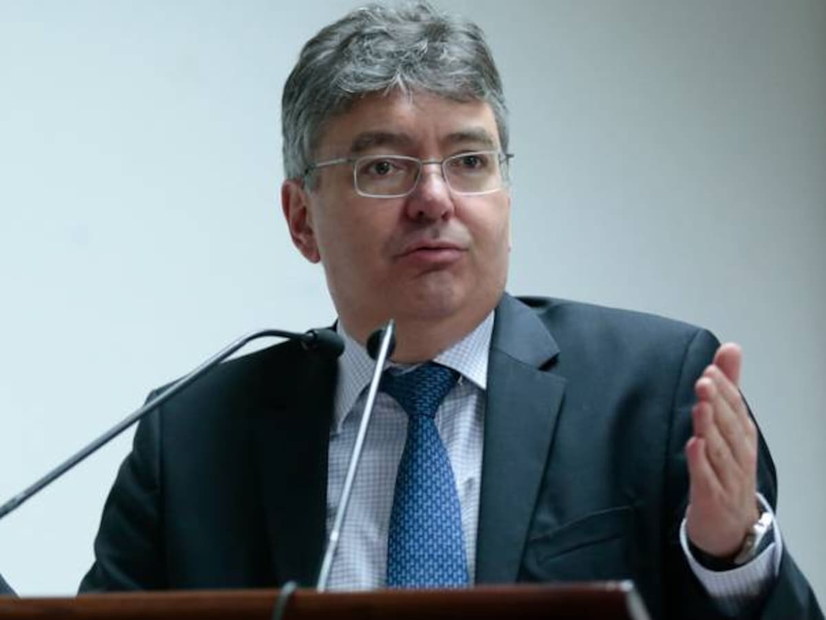 Fiscalía abrió investigación contra MinHacienda por venta de Isagen