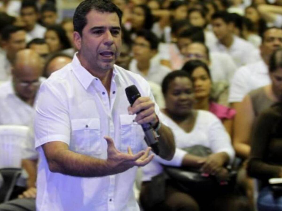 Citan a Alejandro Char a audiencia por pleito de predios en La Loma