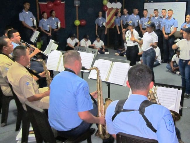 Jornada lúdica musical con los marinos Fides en Cartagena