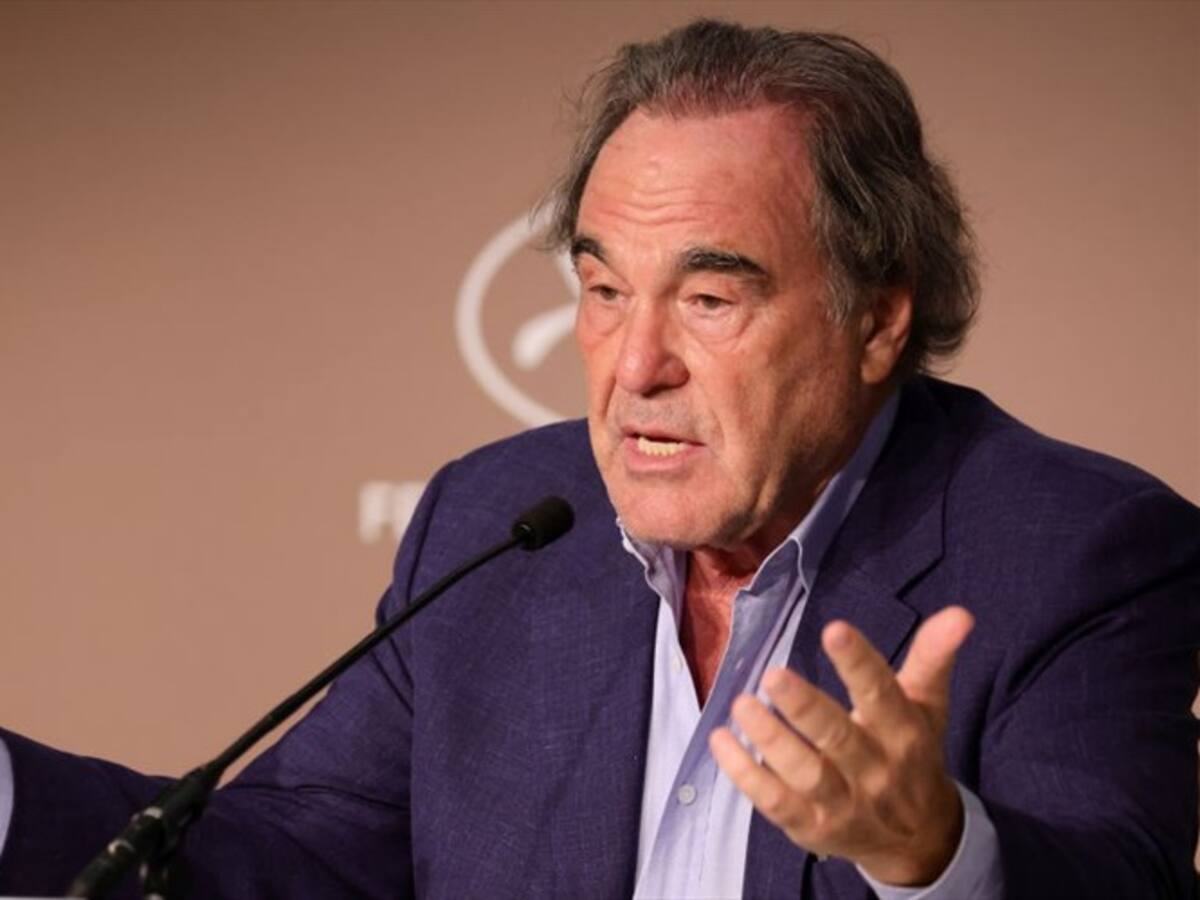 No veo cercano que el mundo pueda vivir sin intervención militar: Oliver Stone