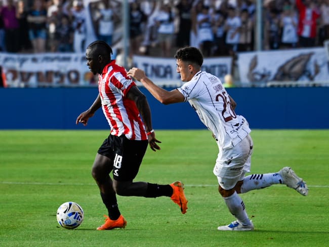 Estudiantes gana el Trofeo de Campeones con Edwuin Cetré figura: vea su asistencia ante Platense