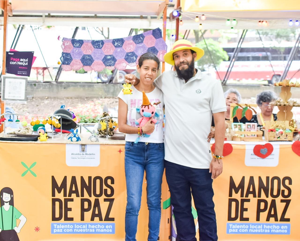 Manos de Paz en la Fiesta del Libro de Medellín. Cortesía: Alcaldía de Medellín.