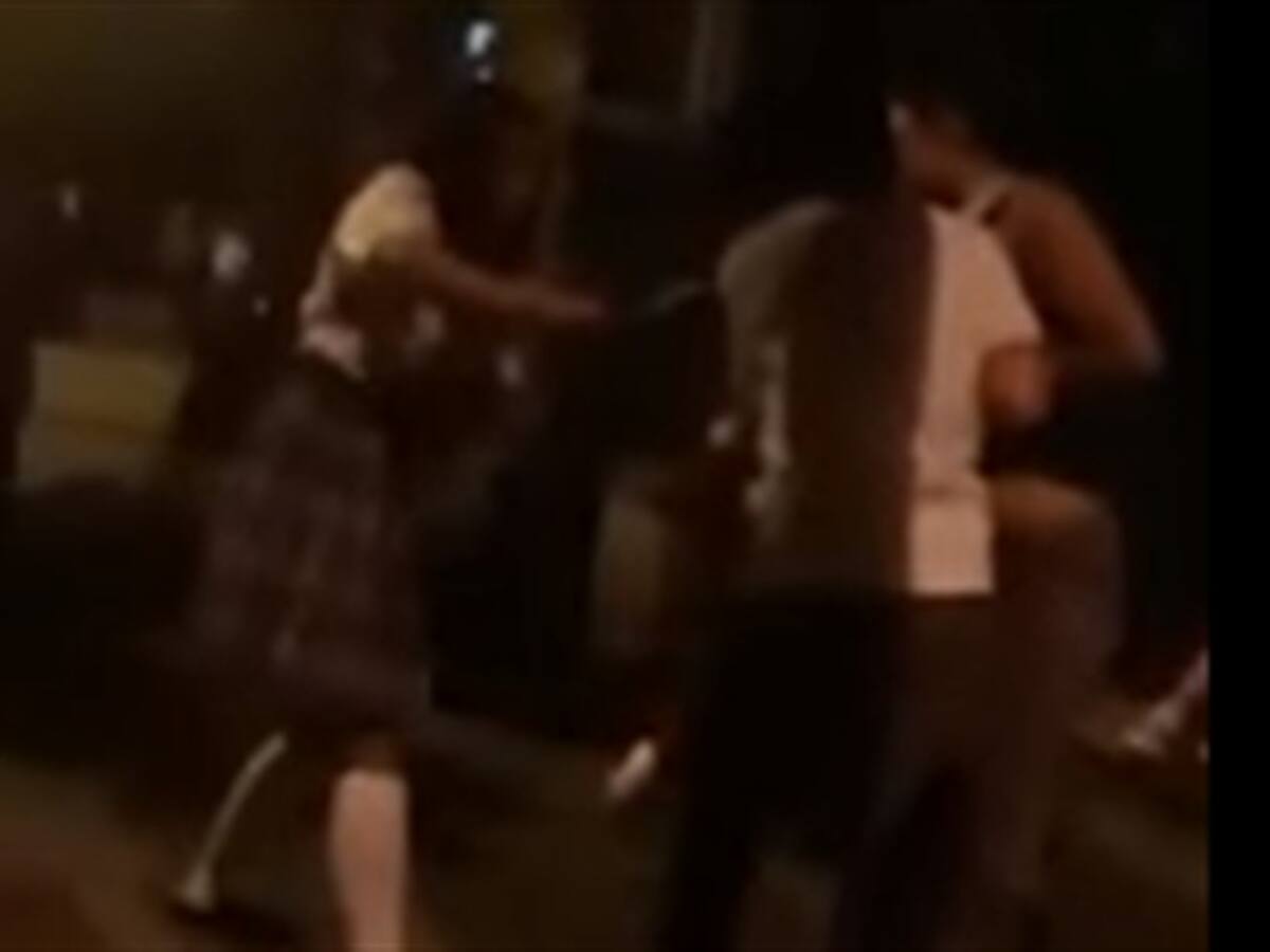 Hay que aplicar la ley a las jóvenes que agredieron a su compañera: alcalde de Medellín