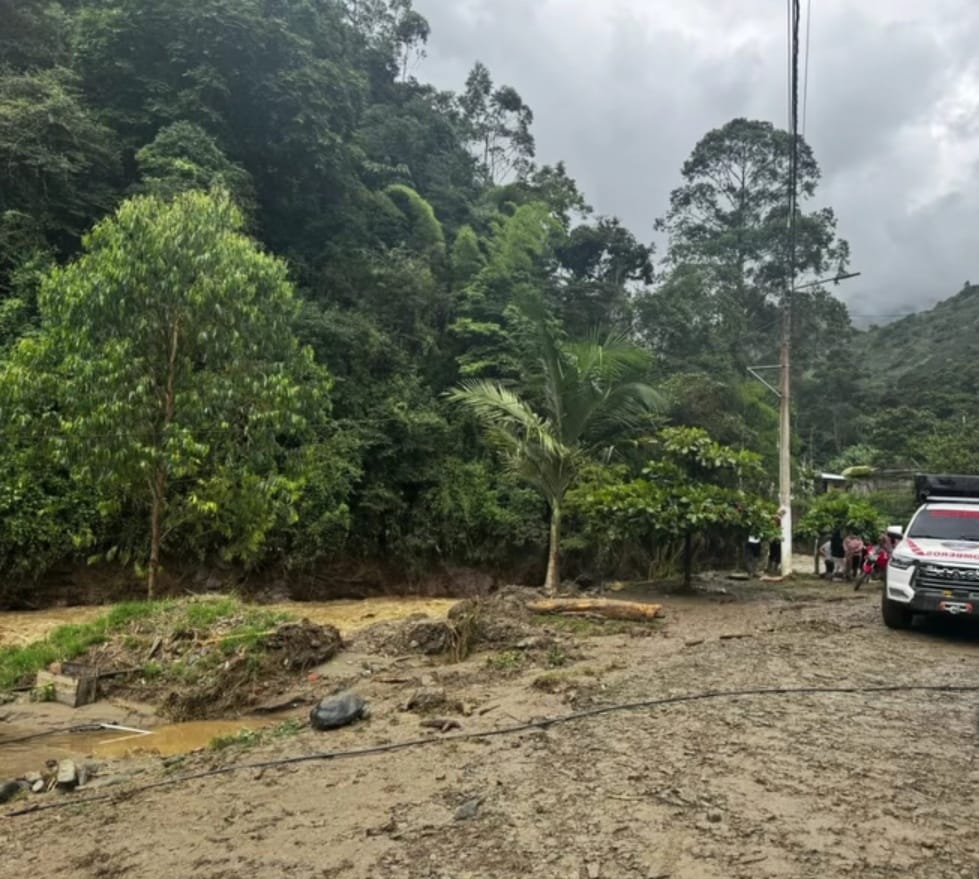 Además, los derrumbes afectaron la vía Jambaló-Silvia, dejando al municipio incomunicado. Crédito: Alcaldía de Jambaló.