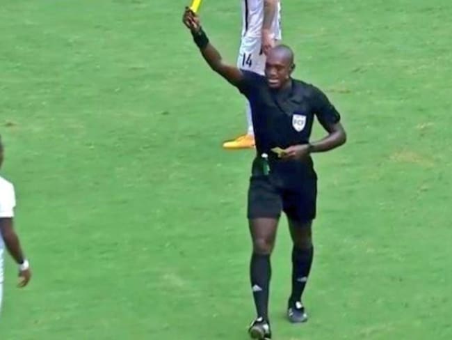 Jhon Hinestroza en el partido América vs Tolima en el Finalización 2021