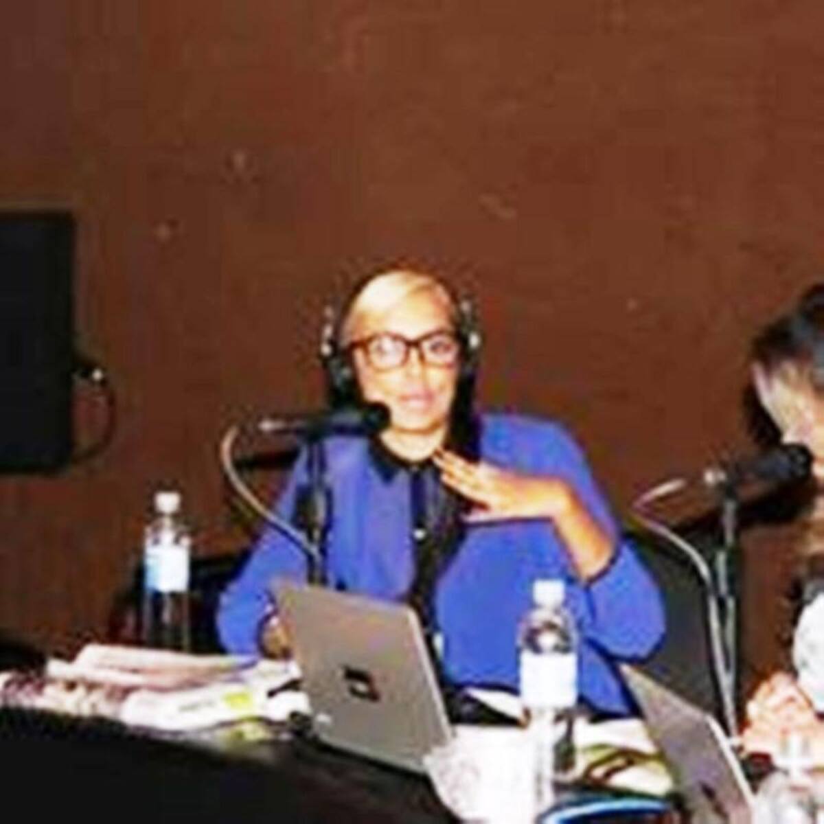 Darío Arizmendi y su equipo desde la ciudad más innovadora del mundo, mostrando lo mejor de Antioquia y sus gentes. Foto: Caracol Radio.