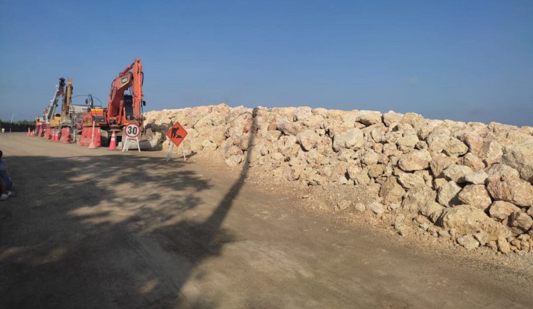 Los isleños aseguran que la Alcaldía ha incumplido con los acuerdos pactados en la consulta previa del proyecto