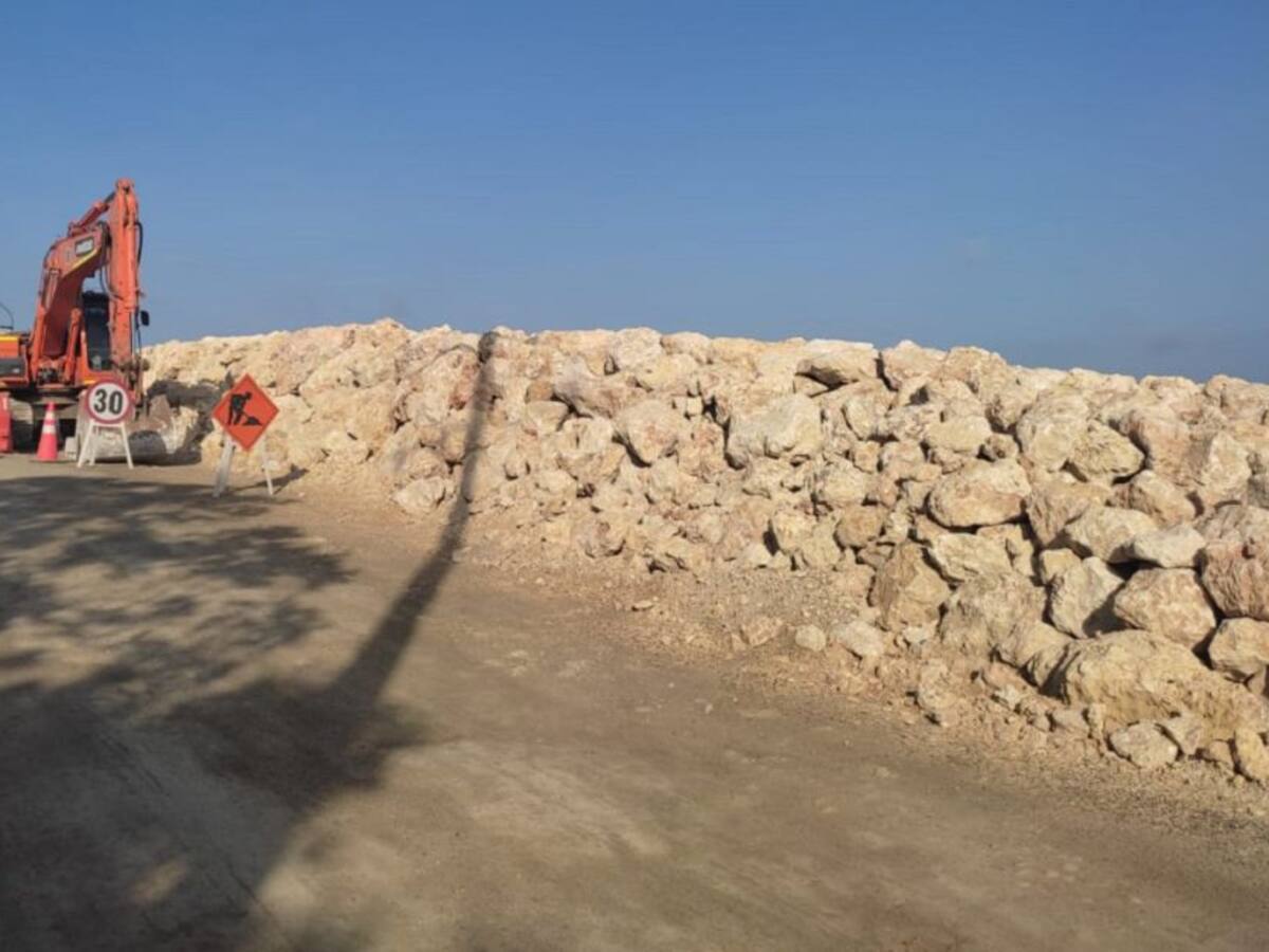 Habitantes de Barú bloquearon obras de la segunda fase de la vía a Playetas