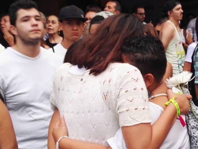 En Medellín, víctimas y ciudadanos lloran por el triunfo del NO en el plebiscito