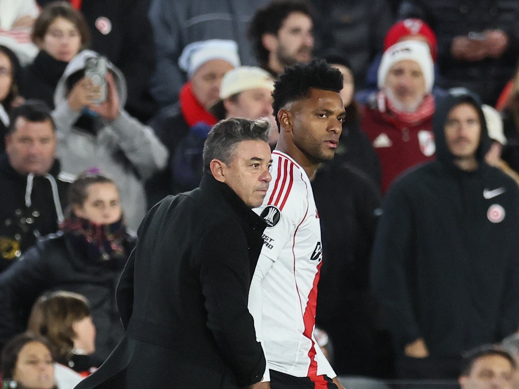 Marcelo Gallardo junto a Miguel Ángel Borja. (Photo by ALEJANDRO PAGNI/AFP via Getty Images)