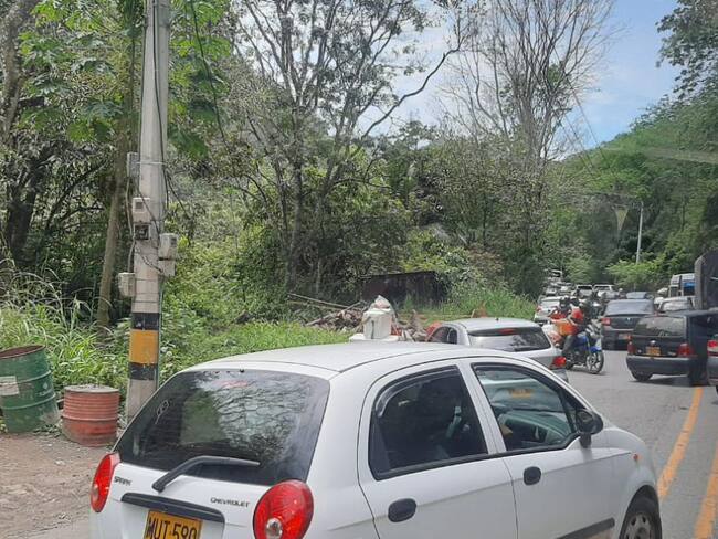 Cierres viales por obras en la vía Manizales - Medellín