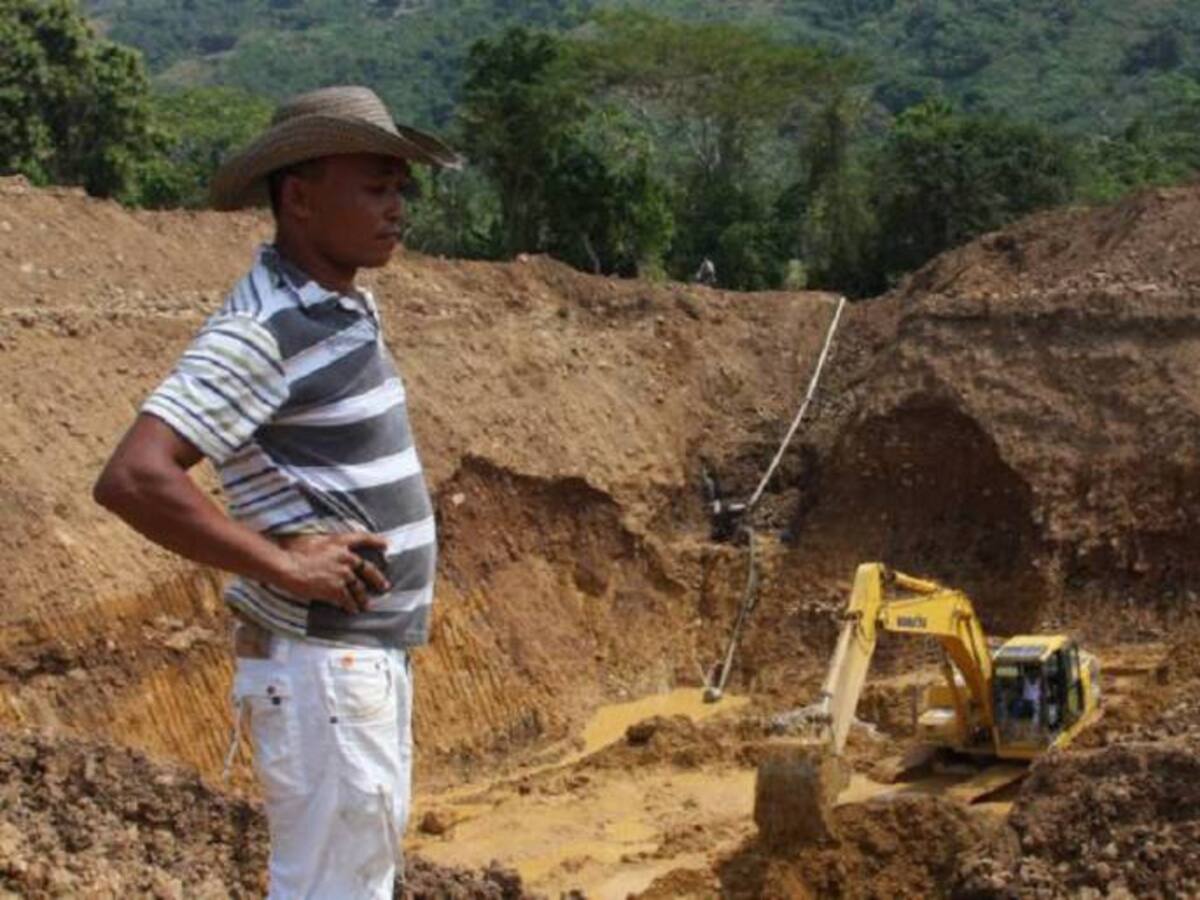 Alcaldes del sur de Bolívar piden más fuerza pública contra la minería ilegal
