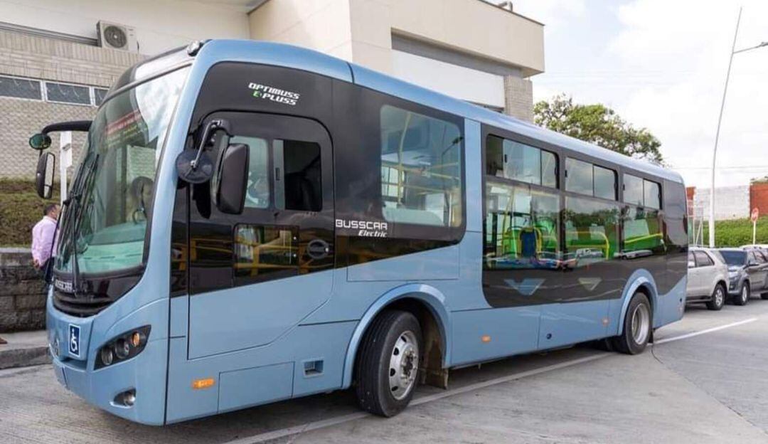 Bus 100 % eléctrico de Busscar.