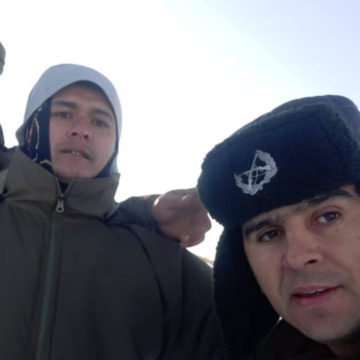 Rescatan colombiano perdido en montañas de Chile