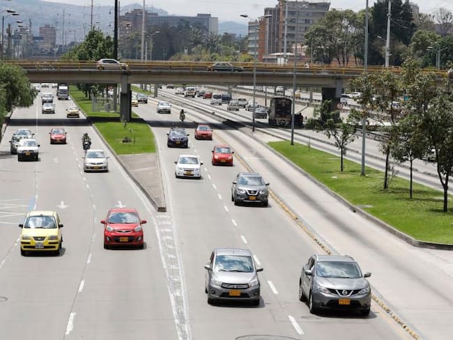 IDU y la CAF firman convenio para fortalecer la infraestructura vial y el espacio público en Bogotá