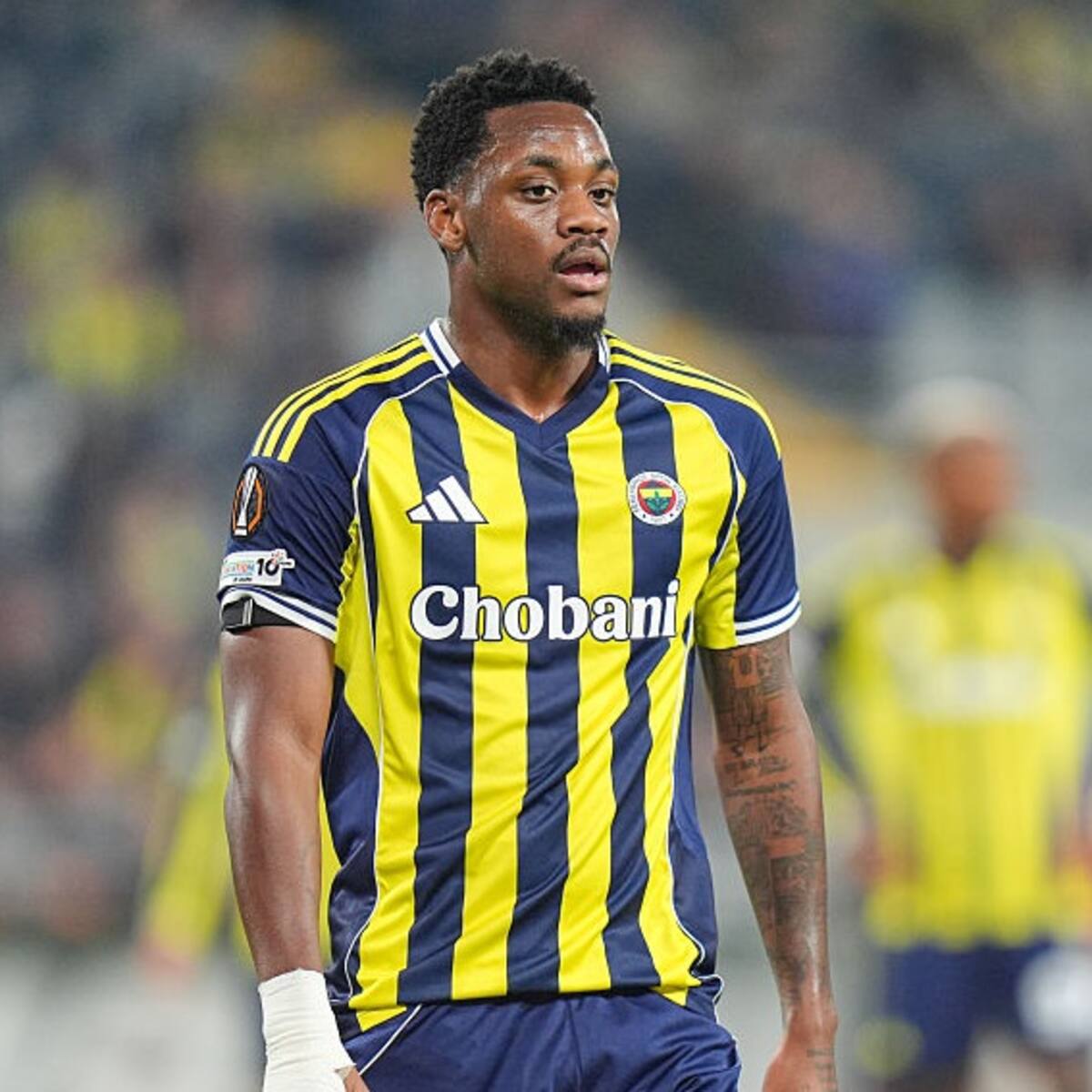Jhon Durán recibe críticas en Turquía ¿Mala relación con sus compañeros del Fenerbahce?