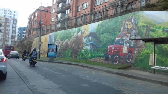 Mural frente el colegio Inem del maestro Henry Villada