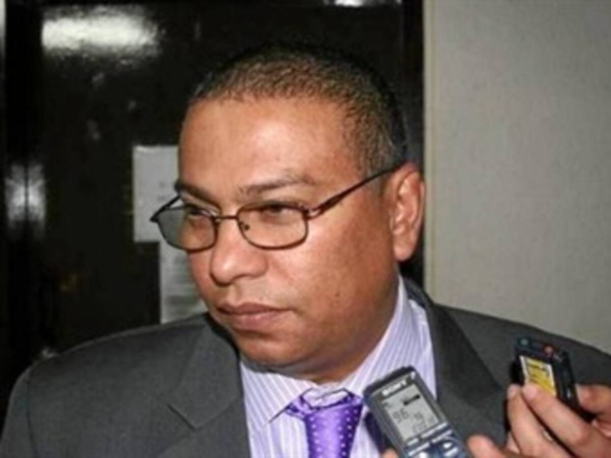 Renunció exfiscal del caso Colmenares