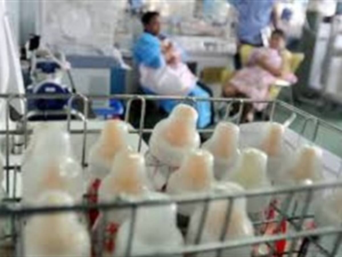 En Estados Unidos previenen a las madres sobre venta de leche materna