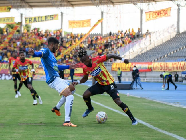 Deportivo Pereira y Fortaleza CEIF se enfrentan en el estadio Hernán Ramírez Villegas / (Colprensa)