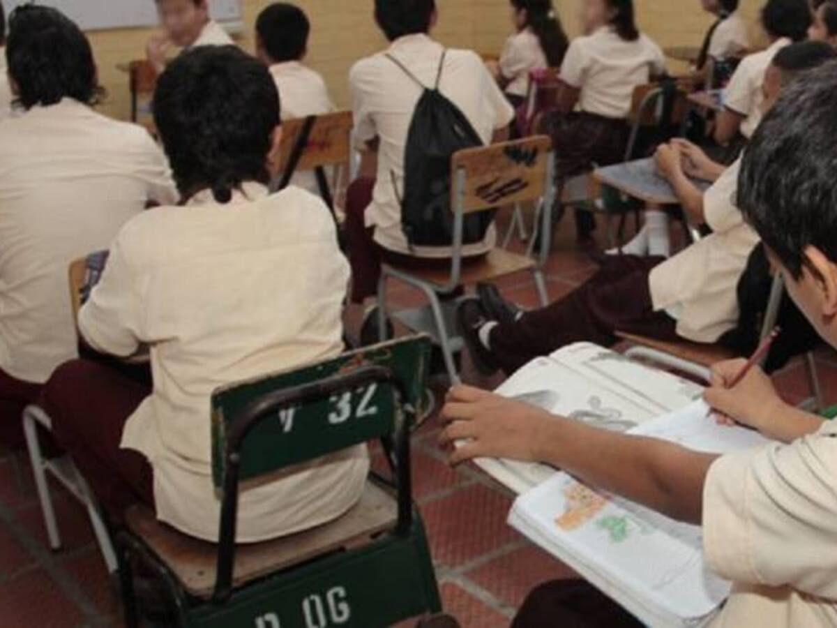 Para mejorar la jornada completa se deben construir más colegios: Peñalosa