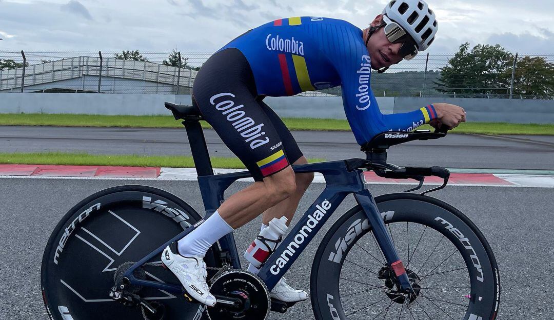 Rigoberto Urán hizo reconocimiento del circuito de Fuji.