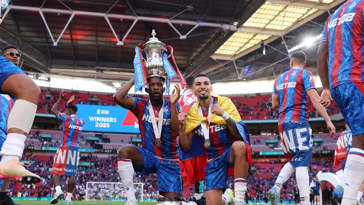 UEFA toma drástica decisión contra el Crystal Palace de Daniel Muñoz y Jefferson Lerma