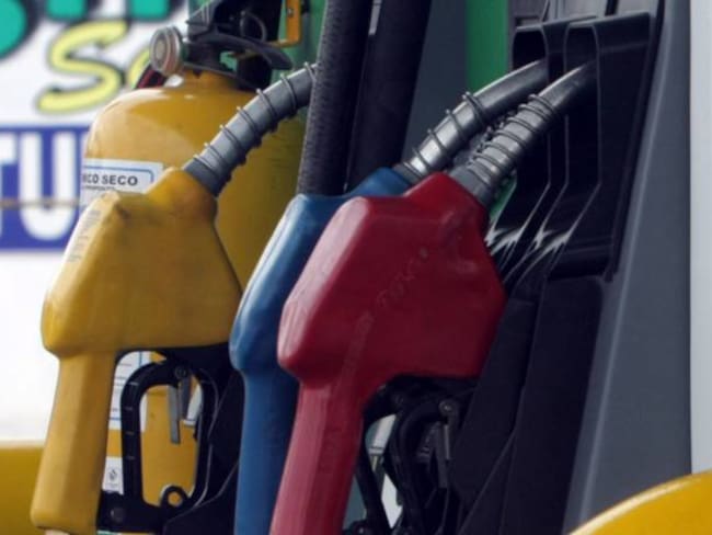 Combustible venezolana en frontera con Colombia se cobrará en Petro moneda