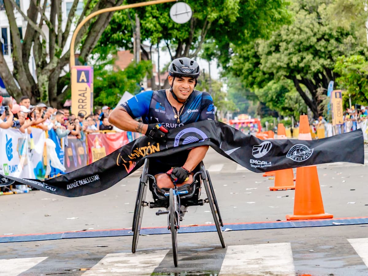 Francisco Sanclemente conquista la maratón de Cali
