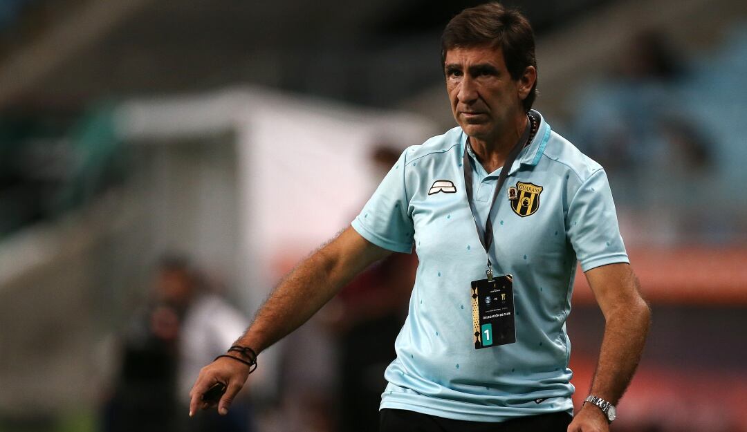 Gustavo Costas, durante su etapa como técnico de Guaraní.