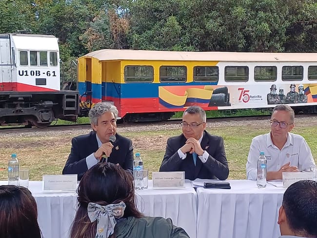 Acerías Paz del Río se une a Coopsercol Ltda y Transferport para ofrecer transporte ferroviario de pasajeros en Colombia