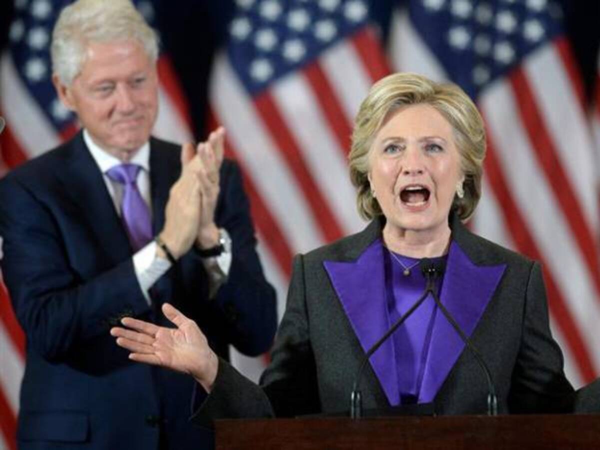 Trump no investigará escándalo de correos de Hillary Clinton