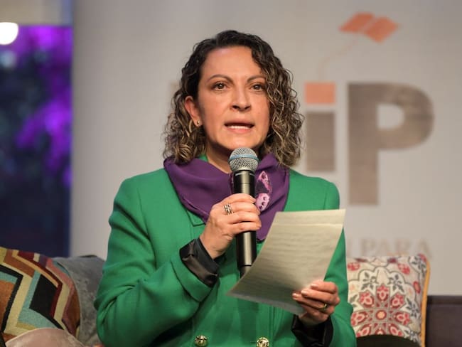 Colombian journalist Jineth Bedoya delivers a press conference in Bogota, on October 19, 2021. - The Inter-American Court of Human Rights (IACtHR) ruled on Monday that the Colombian state bears responsibility for the kidnapping and torture of journalist Jineth Bedoya at the hands of far-right paramilitaries in 2000. (Photo by Raul ARBOLEDA / AFP) (Photo by RAUL ARBOLEDA/AFP via Getty Images)