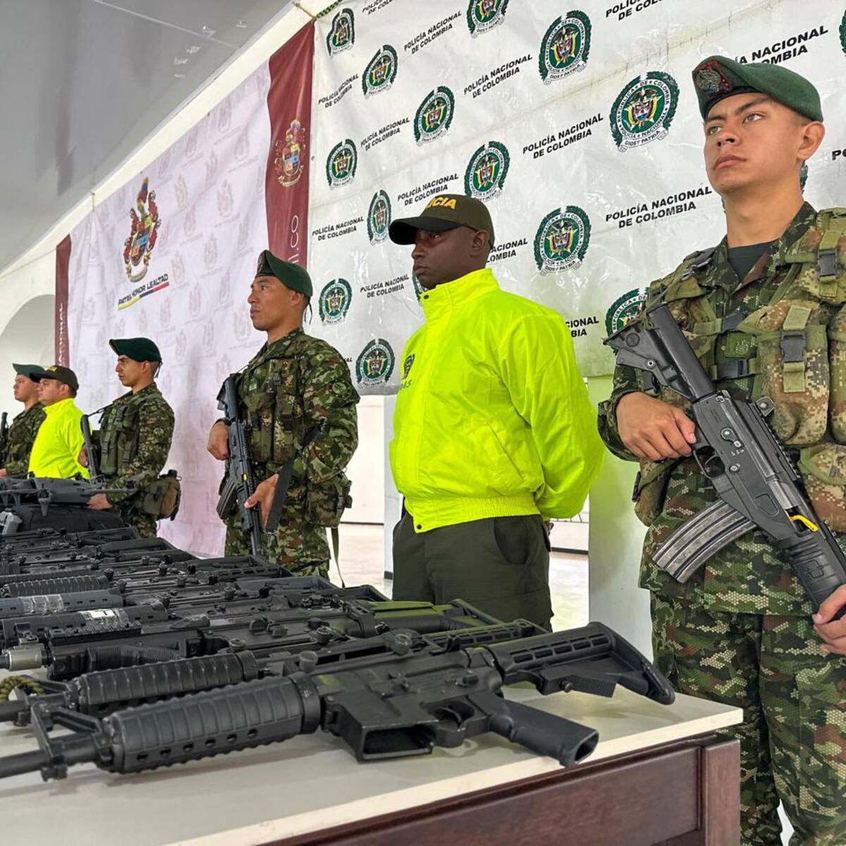 Fotos: Arsenal de fusiles, drones y granadas iba para el Guaviare a fortalecer a disidencias Farc