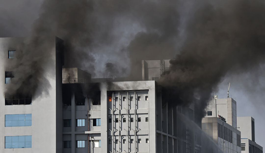 Incendio en el Instituto Serum de la India