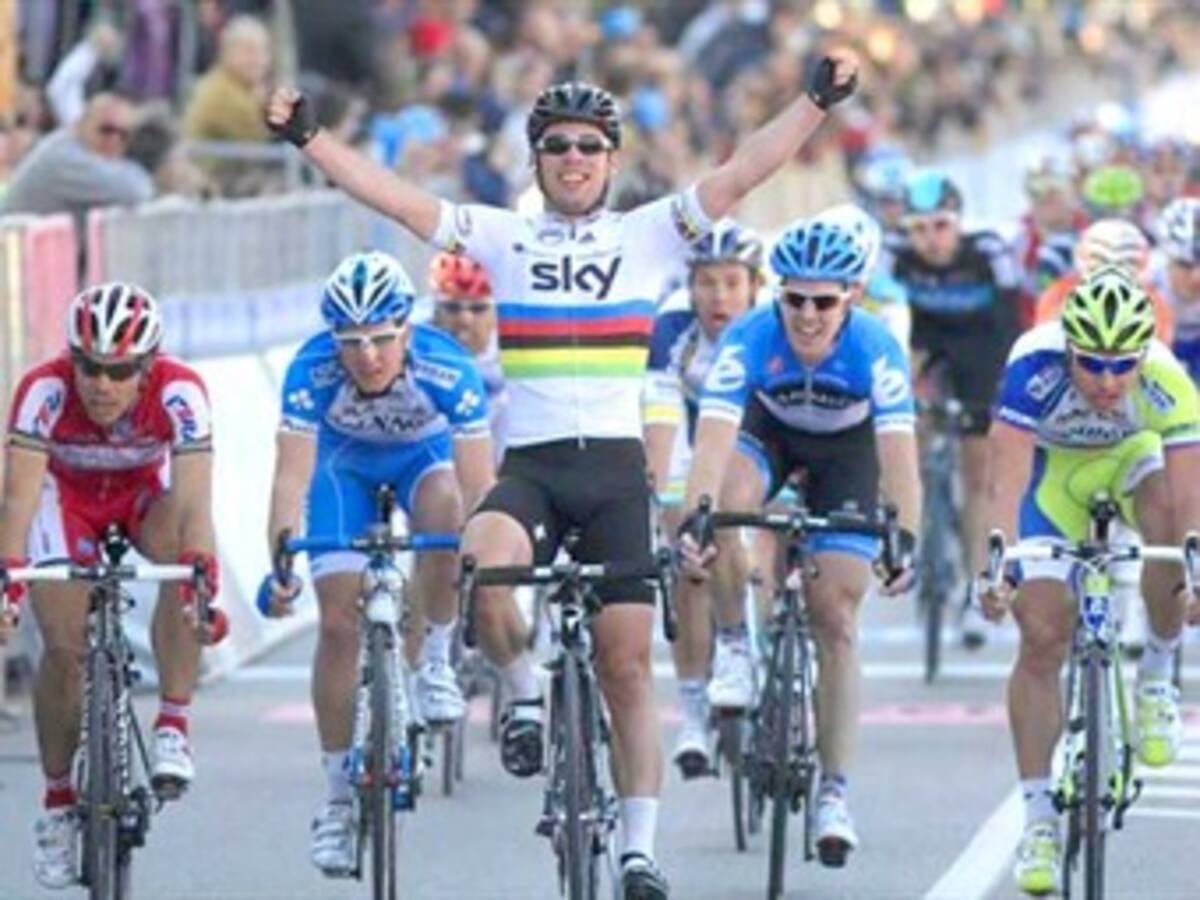 Cavendish bate a Freire al esprint en la segunda etapa de la Tirreno Adriático