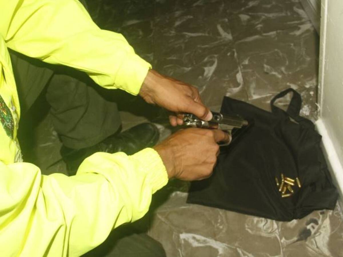 En asonada contra la Policía, muere una menor de quince años