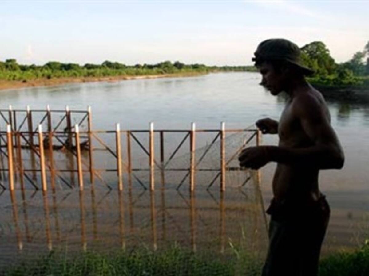 El uso de químicos para la explotación minera tiene comprometidos los principales ríos de tres departamentos