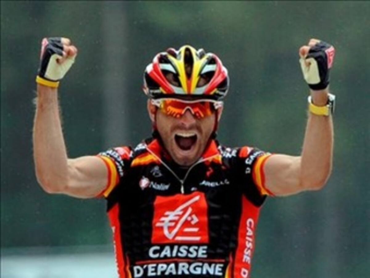 Alejandro Valverde ve cerca la victoria de la Vuelta Ciclista a España