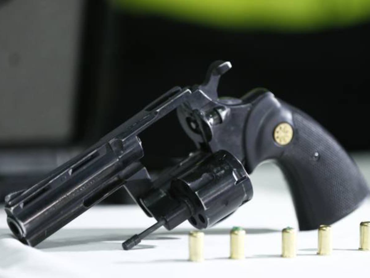 Policía de EE.UU. investiga tiroteo de tres personas en Miami, incluido un niño
