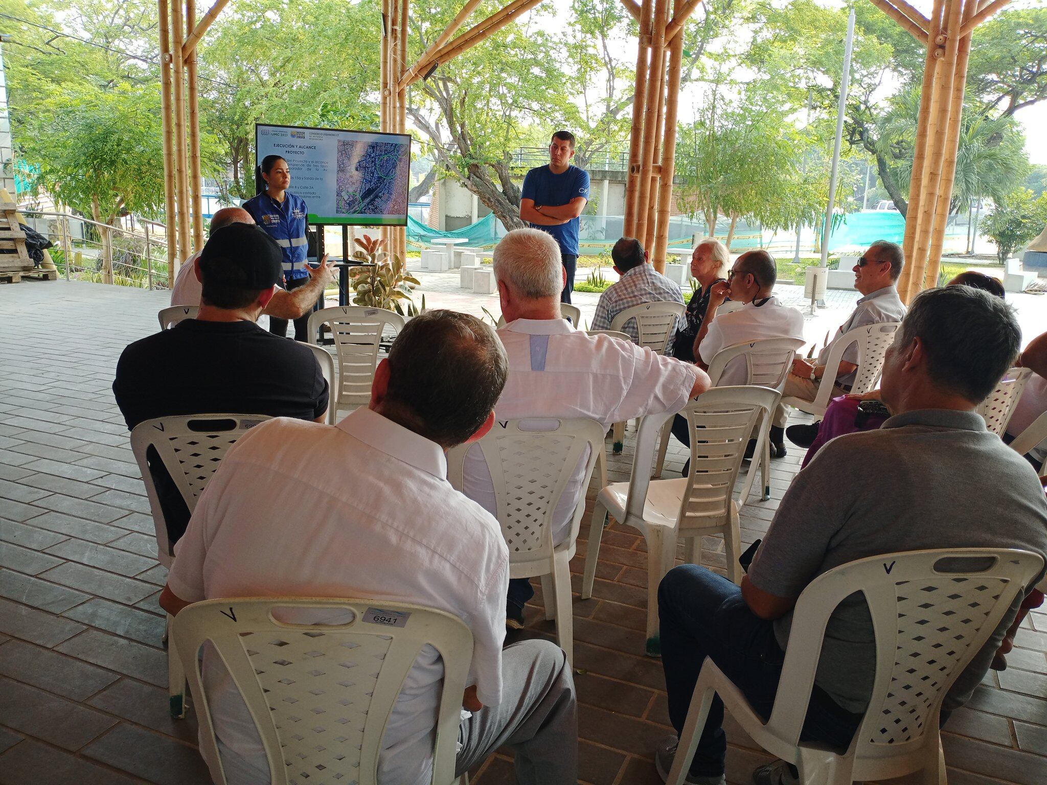 Socialización de avances en la obra del Malecón