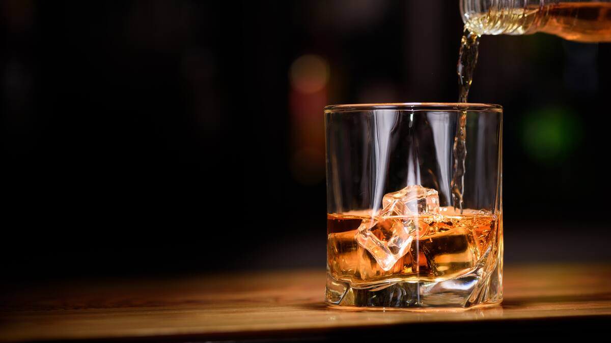 ¿Negocio? Alcohólicos Anónimos denuncia proliferación de nuevas terapias enfocadas en rentabilidad